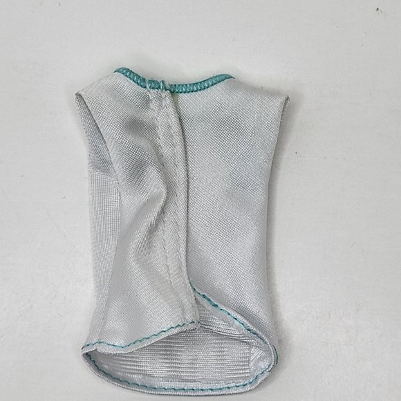 2016 Mattel Barbie Flippin Fun Gymnastic #DMC37 Replacement Top -100 - Picture 4 of 5